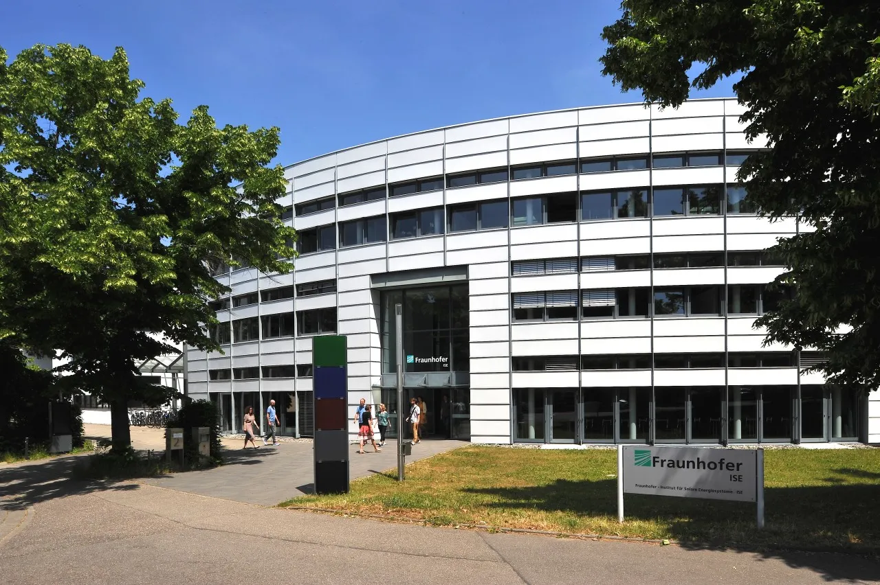 Fraunhofer ISE toodab 36,1% efektiivsusega mitmeühendusega päikesepatarei