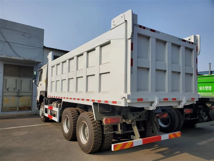 New Sinotruk HOWO 371HP 6x4 Dump Truck Right-hand Drive